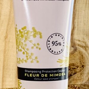 Tube de shampoing protection couleur